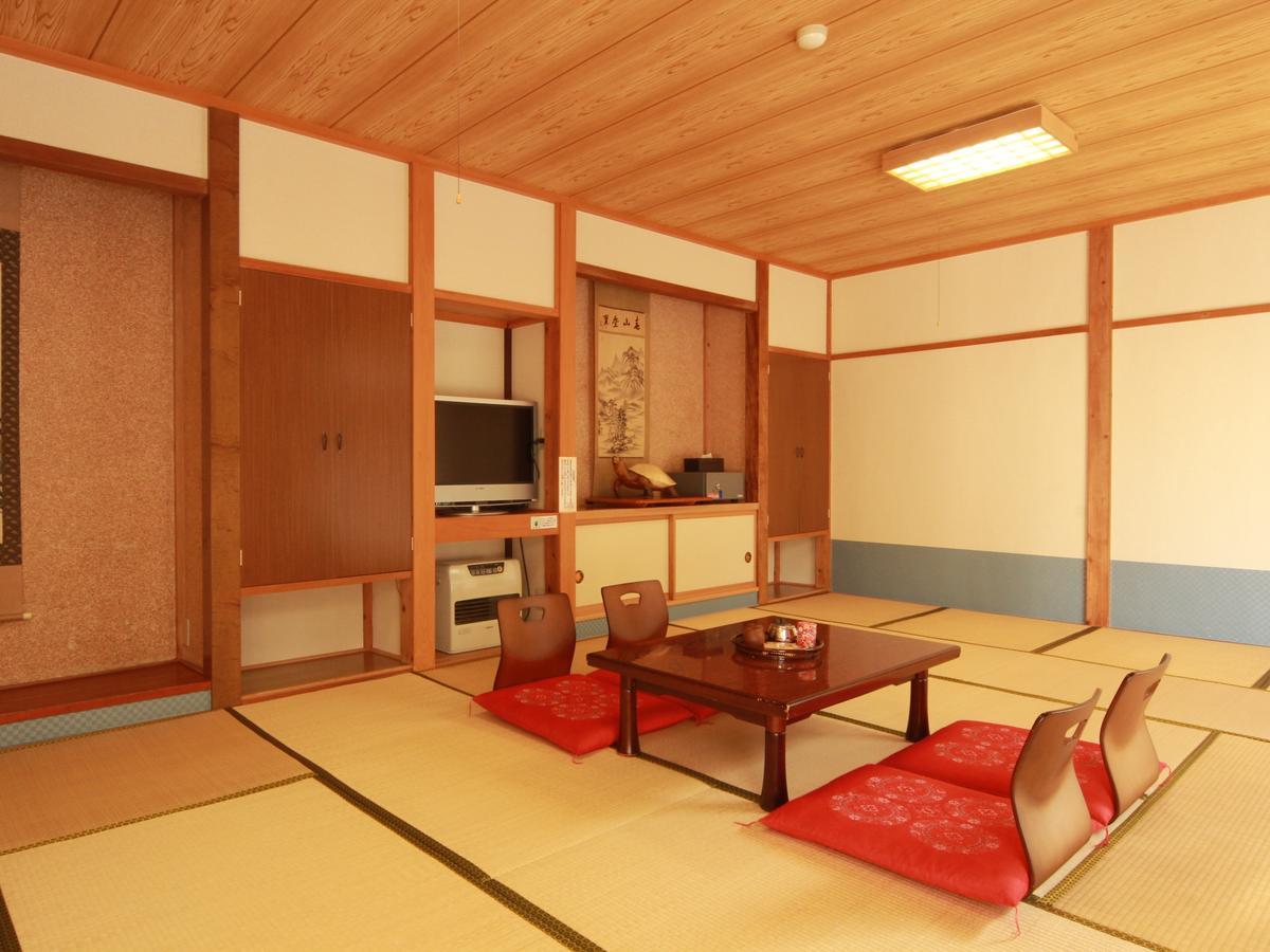 ホテルKiriake Riverside House 長野市 エクステリア 写真